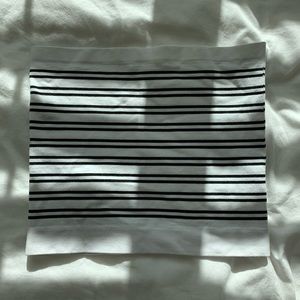 Black and white seamless striped tube top